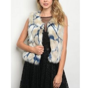 NWT Mona Faux Fur Vest Size Large